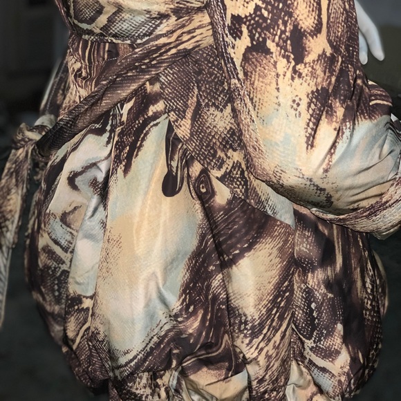 Moon River, Abstract Print Down Filled Puffer Coat, Sz 40 (US 4/6), EUC - Picture 7 of 15